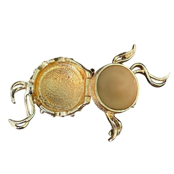 Vintage Fuller Solid Perfume Locket Blow Fish Brooch - Picture 4 of 7